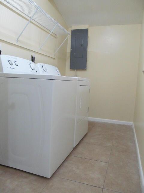 ELMWOOD EST - Residential Lease