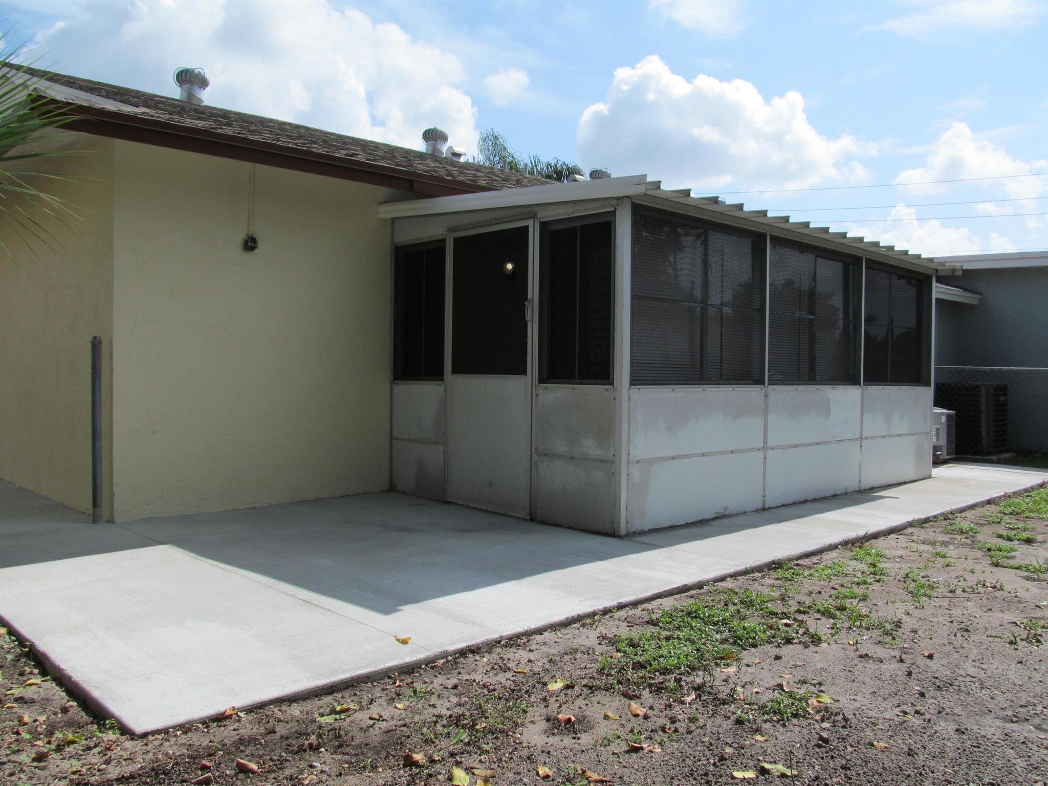 ELMWOOD EST - Residential Lease