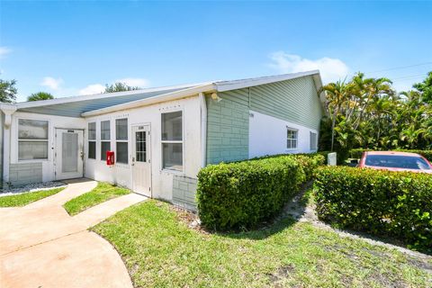 2104 SE Edler Drive SALE Stuart FL 34994