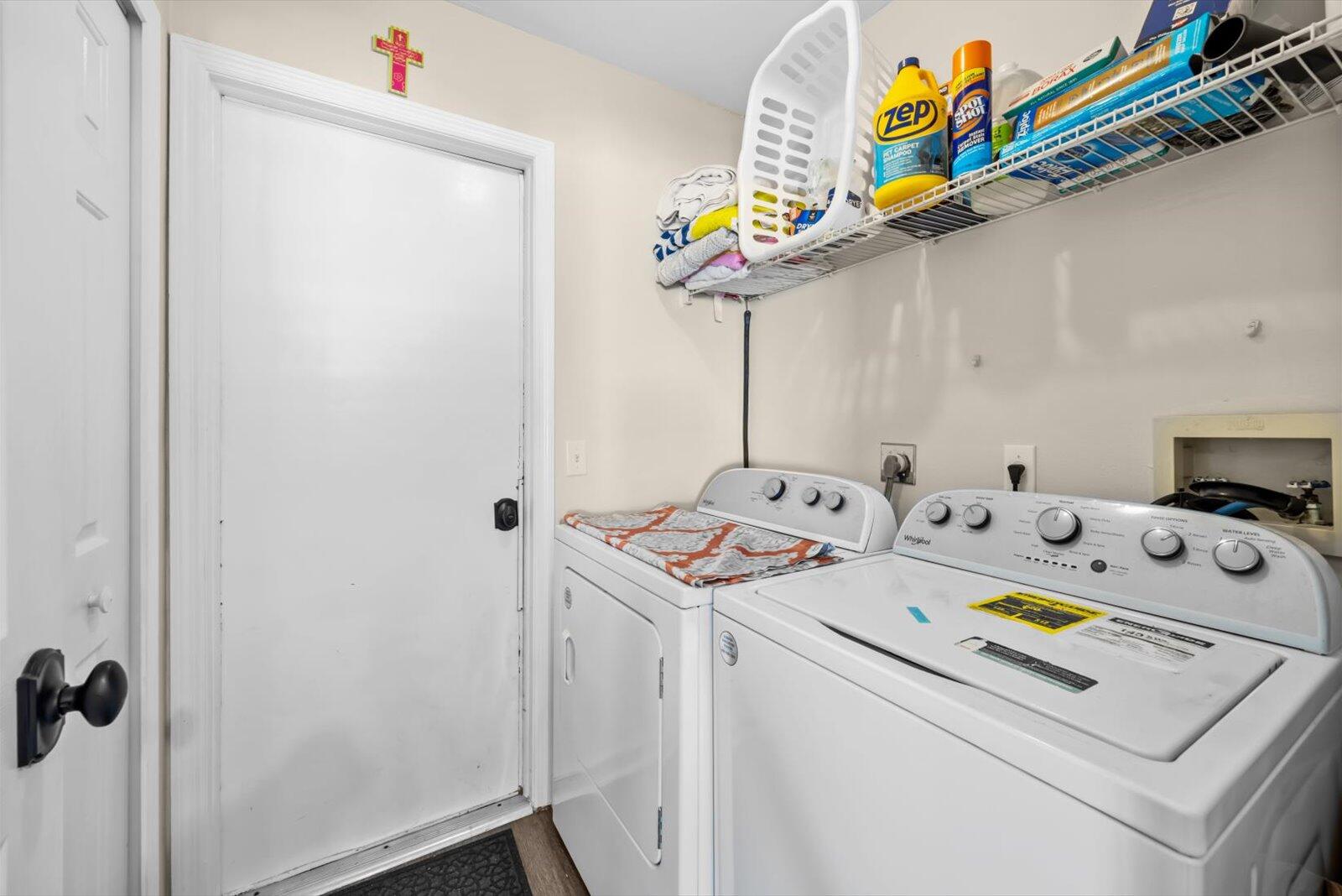 LAKE LUCIE ESTATES - Residential