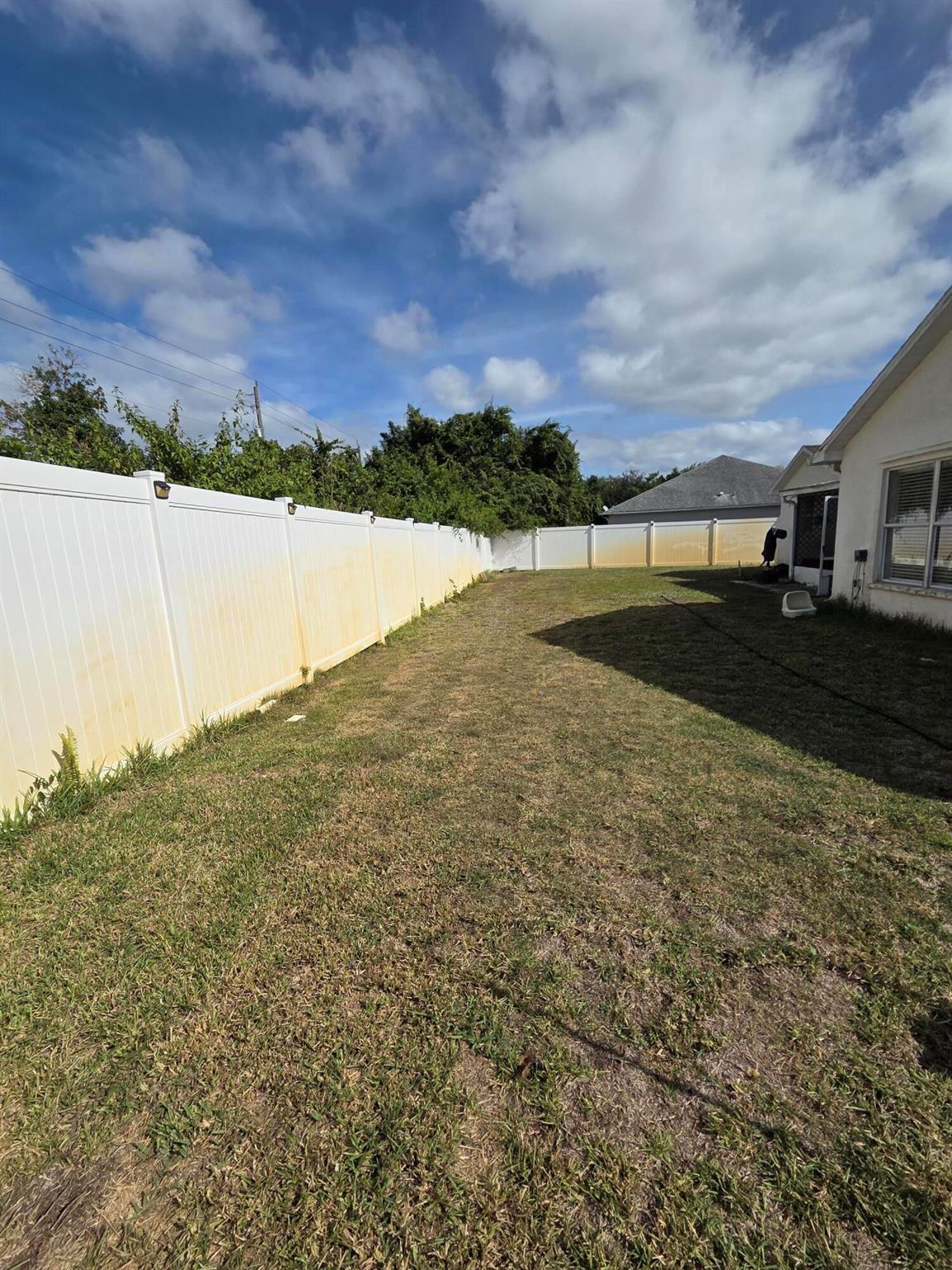 LAKE LUCIE ESTATES - Residential