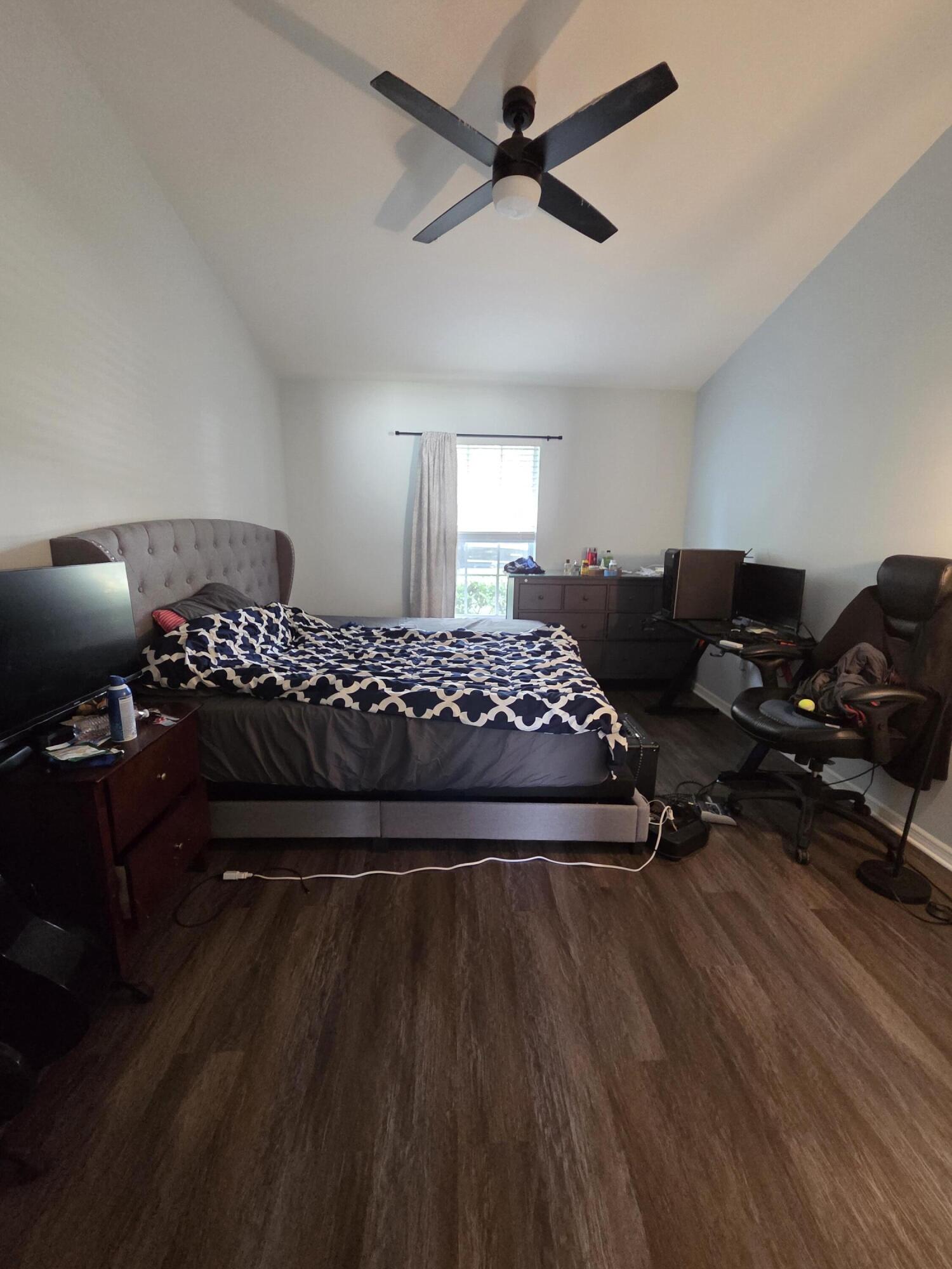 LAKE LUCIE ESTATES - Residential