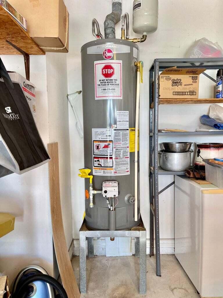 LAKE LUCIE ESTATES - Residential