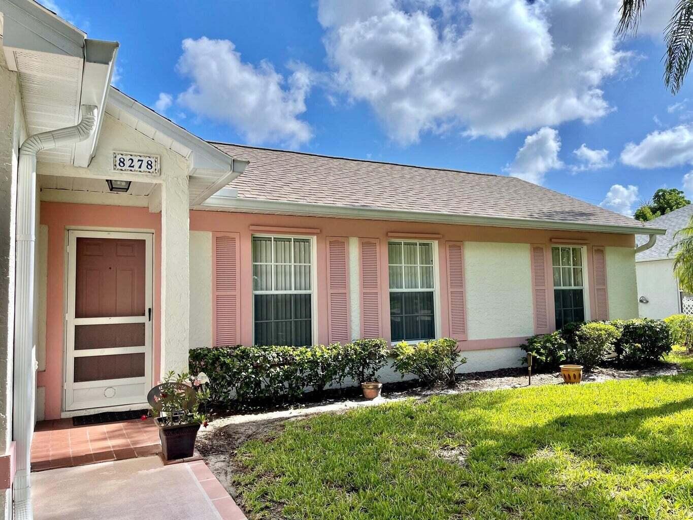 LAKE LUCIE ESTATES - Residential