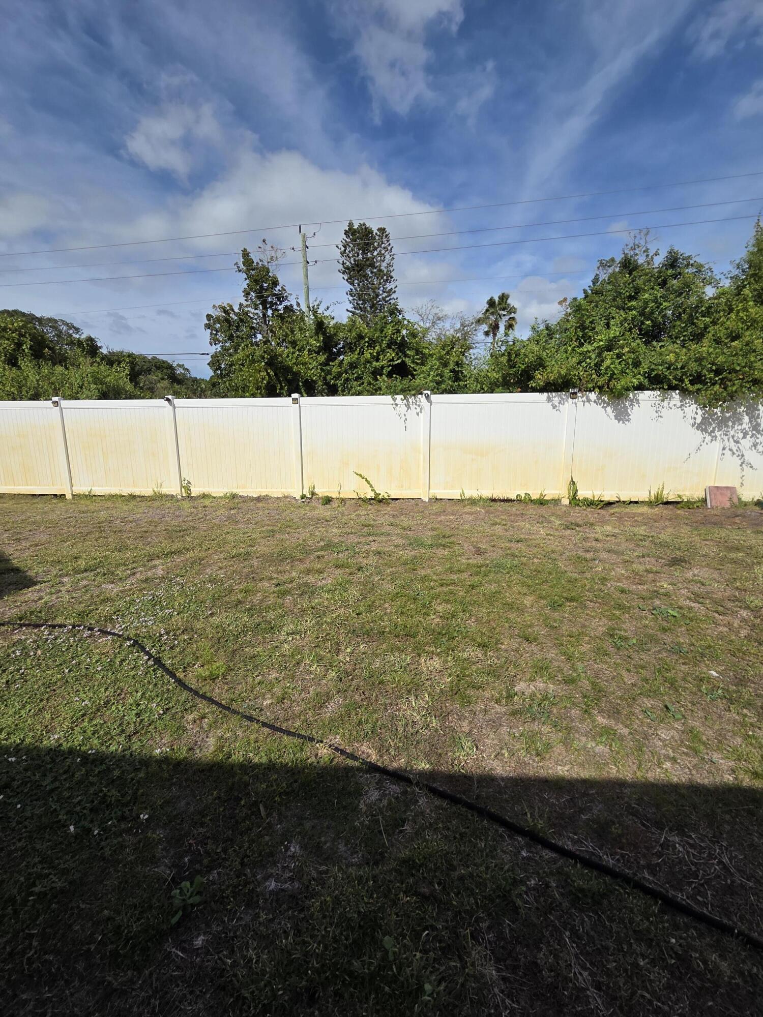 LAKE LUCIE ESTATES - Residential