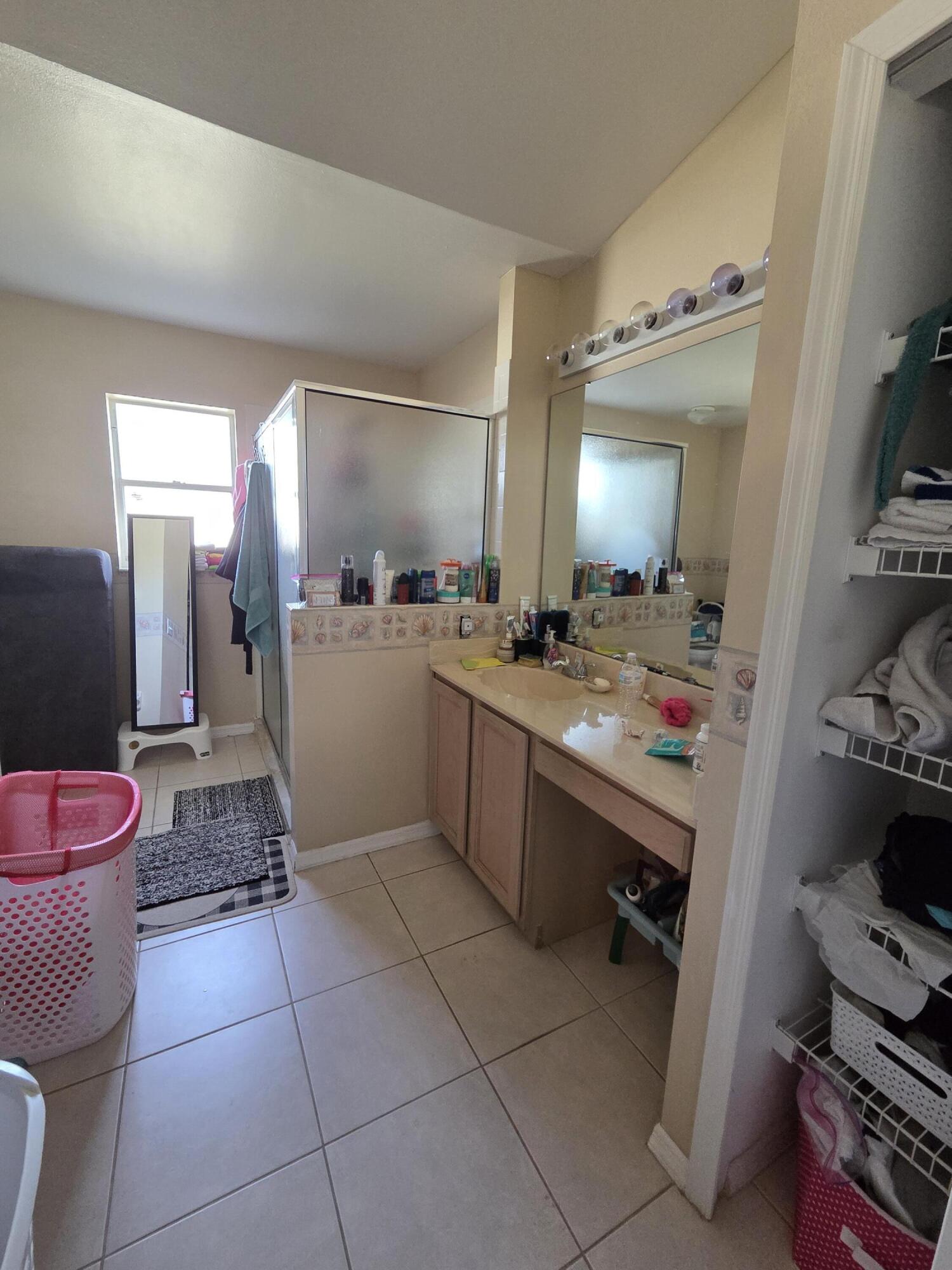 LAKE LUCIE ESTATES - Residential