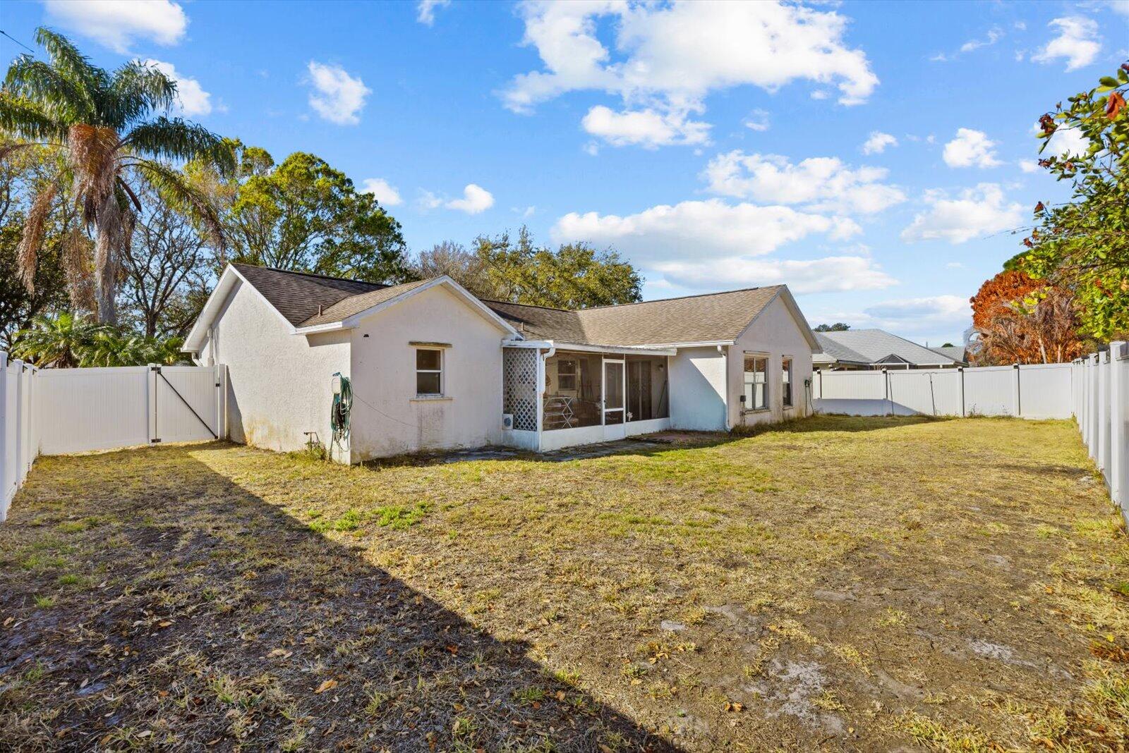 LAKE LUCIE ESTATES - Residential