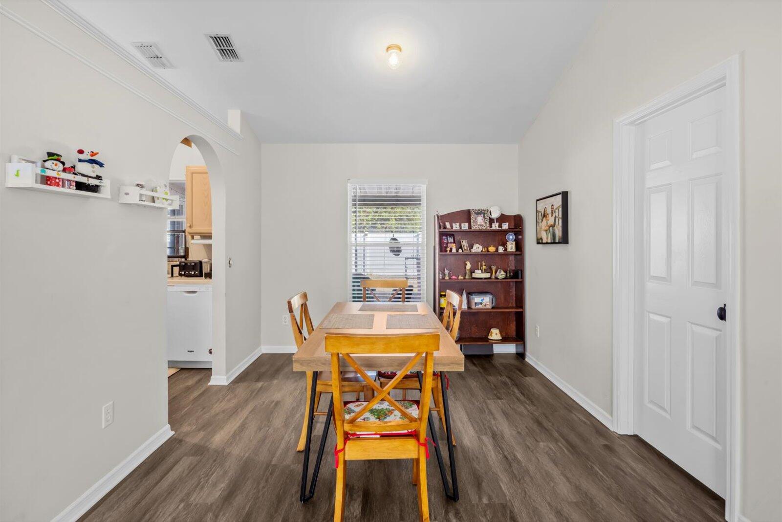 LAKE LUCIE ESTATES - Residential