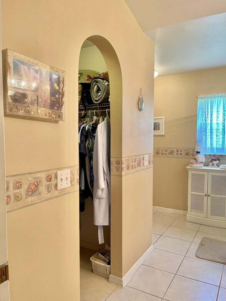 LAKE LUCIE ESTATES - Residential