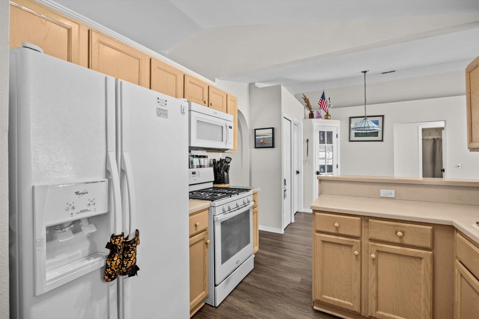 LAKE LUCIE ESTATES - Residential