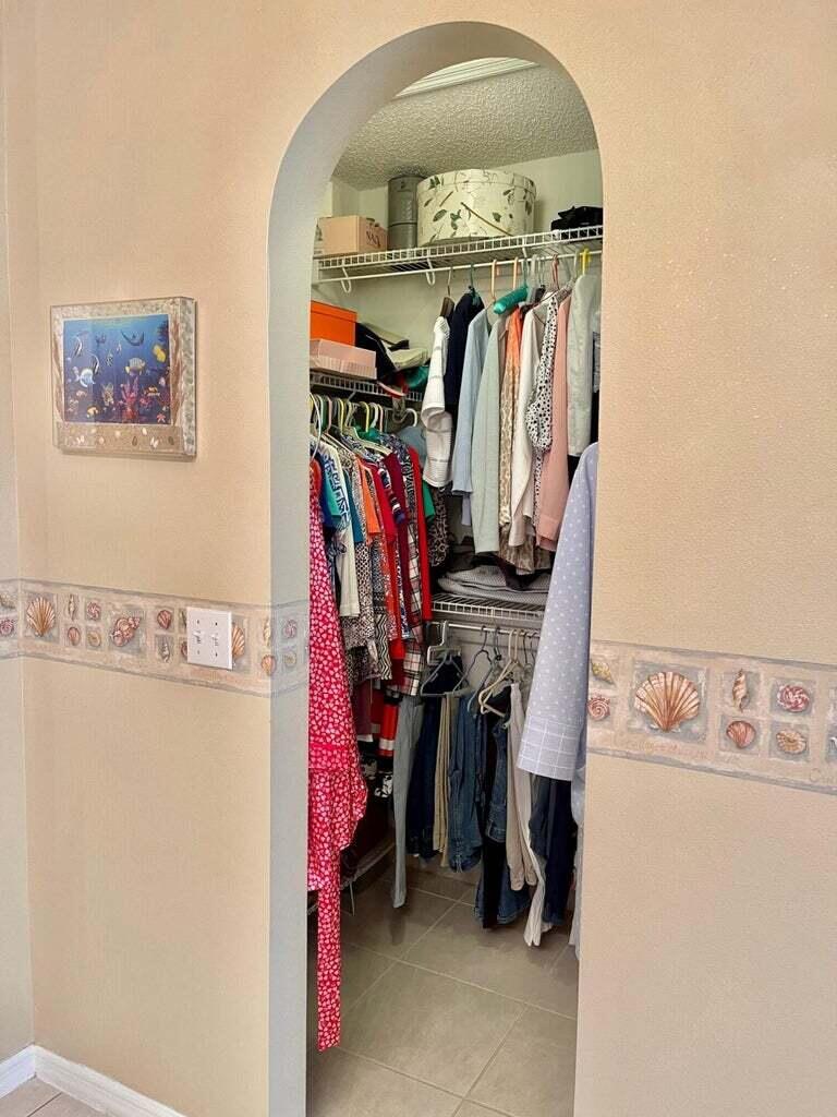 LAKE LUCIE ESTATES - Residential