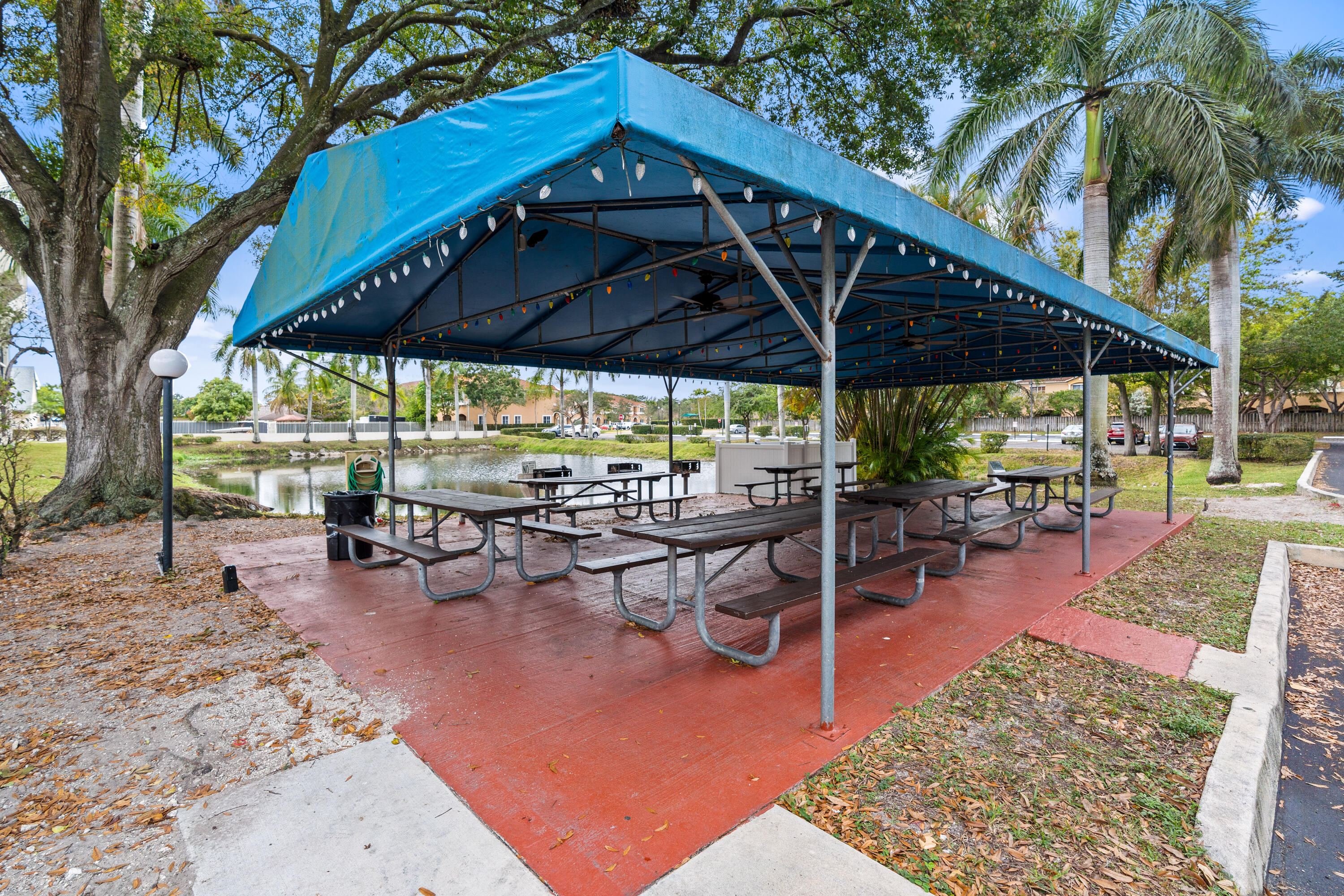 The Gate, Building 2 - Residential