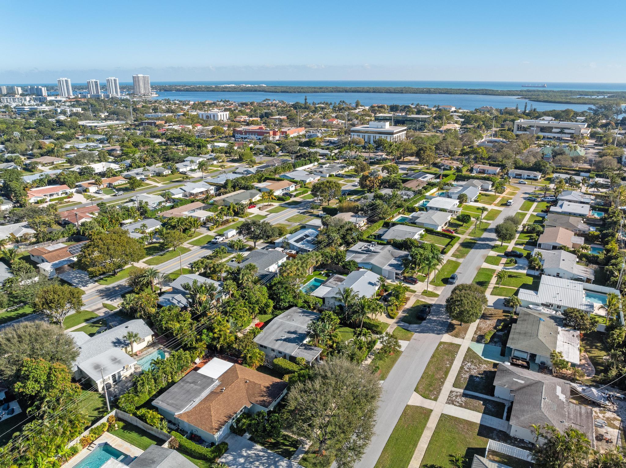 NORTH PALM BEACH VILLAGE - Residential Lease