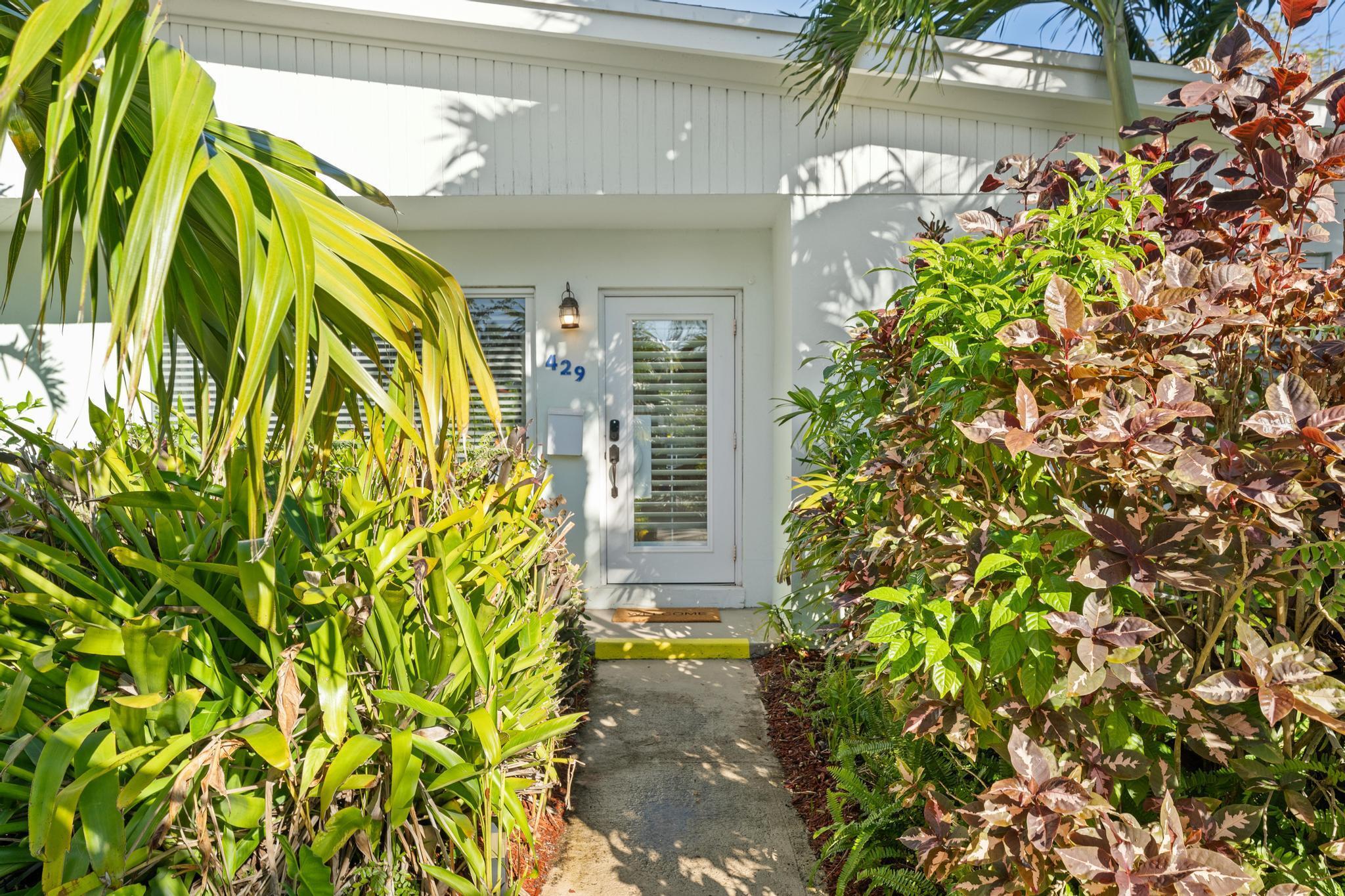 NORTH PALM BEACH VILLAGE - Residential Lease