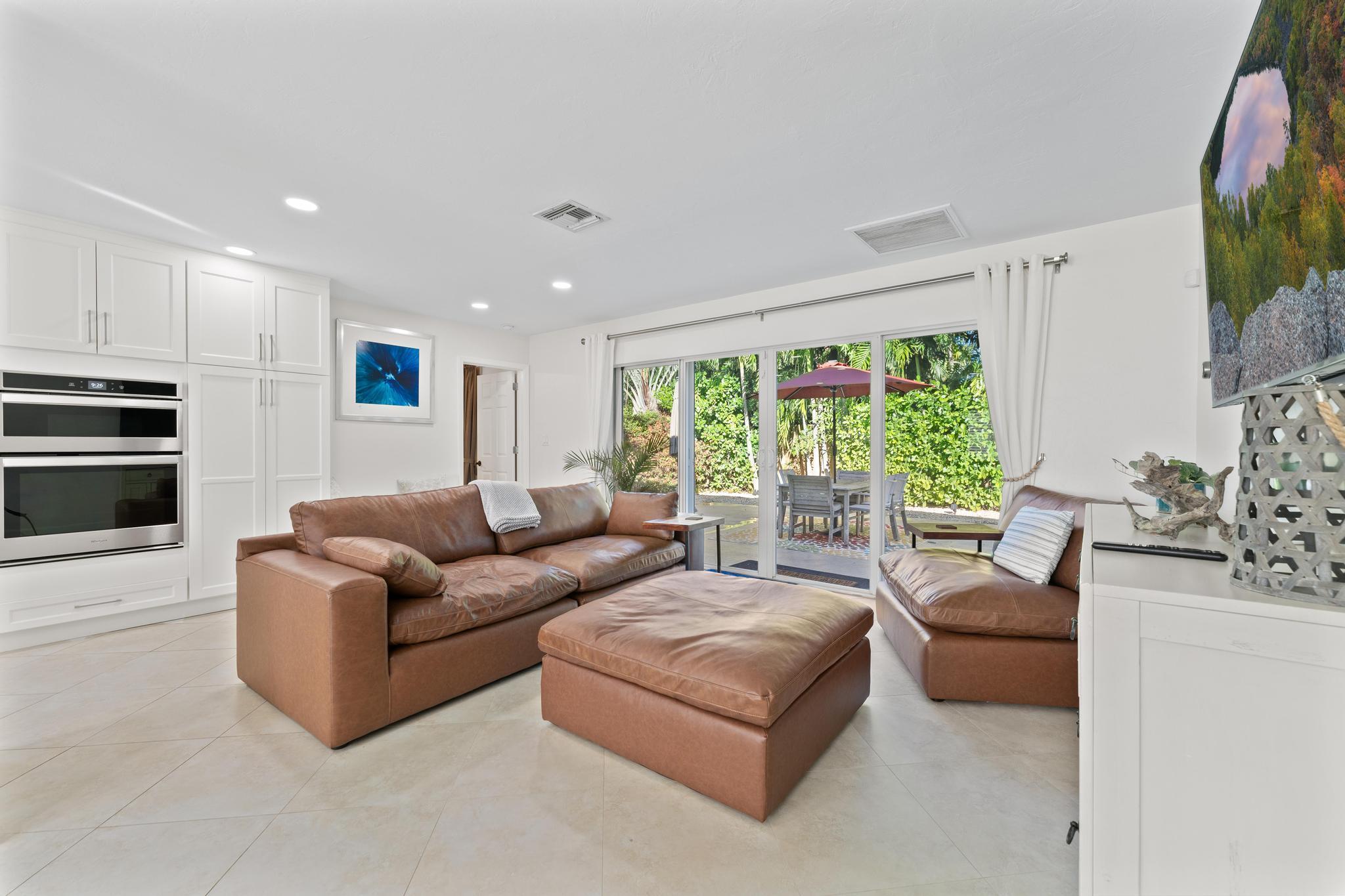 NORTH PALM BEACH VILLAGE - Residential Lease