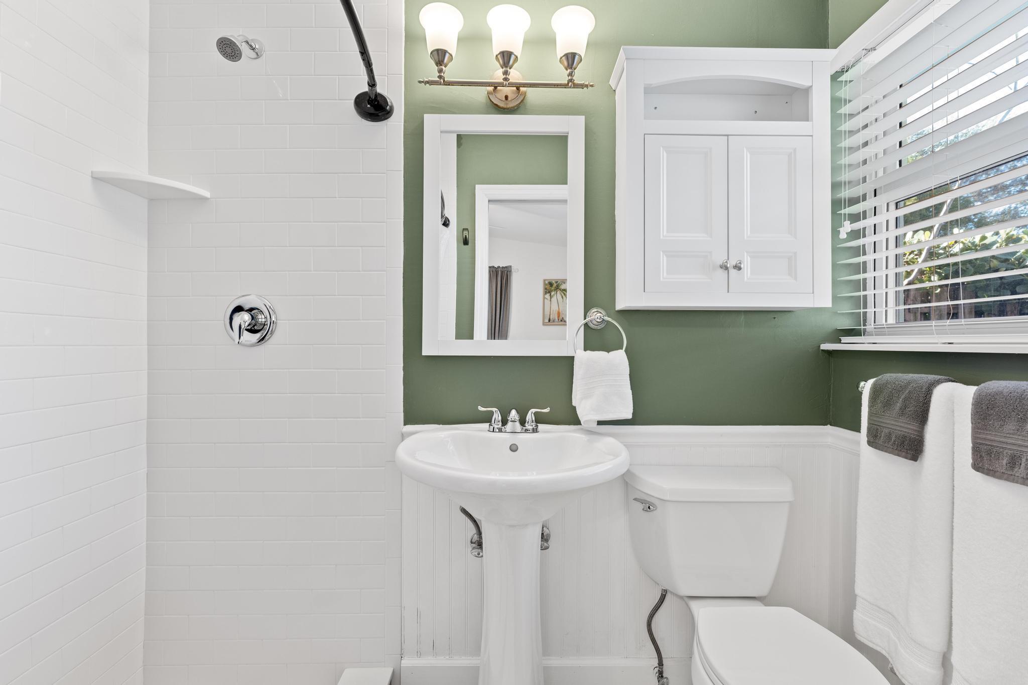 NORTH PALM BEACH VILLAGE - Residential Lease