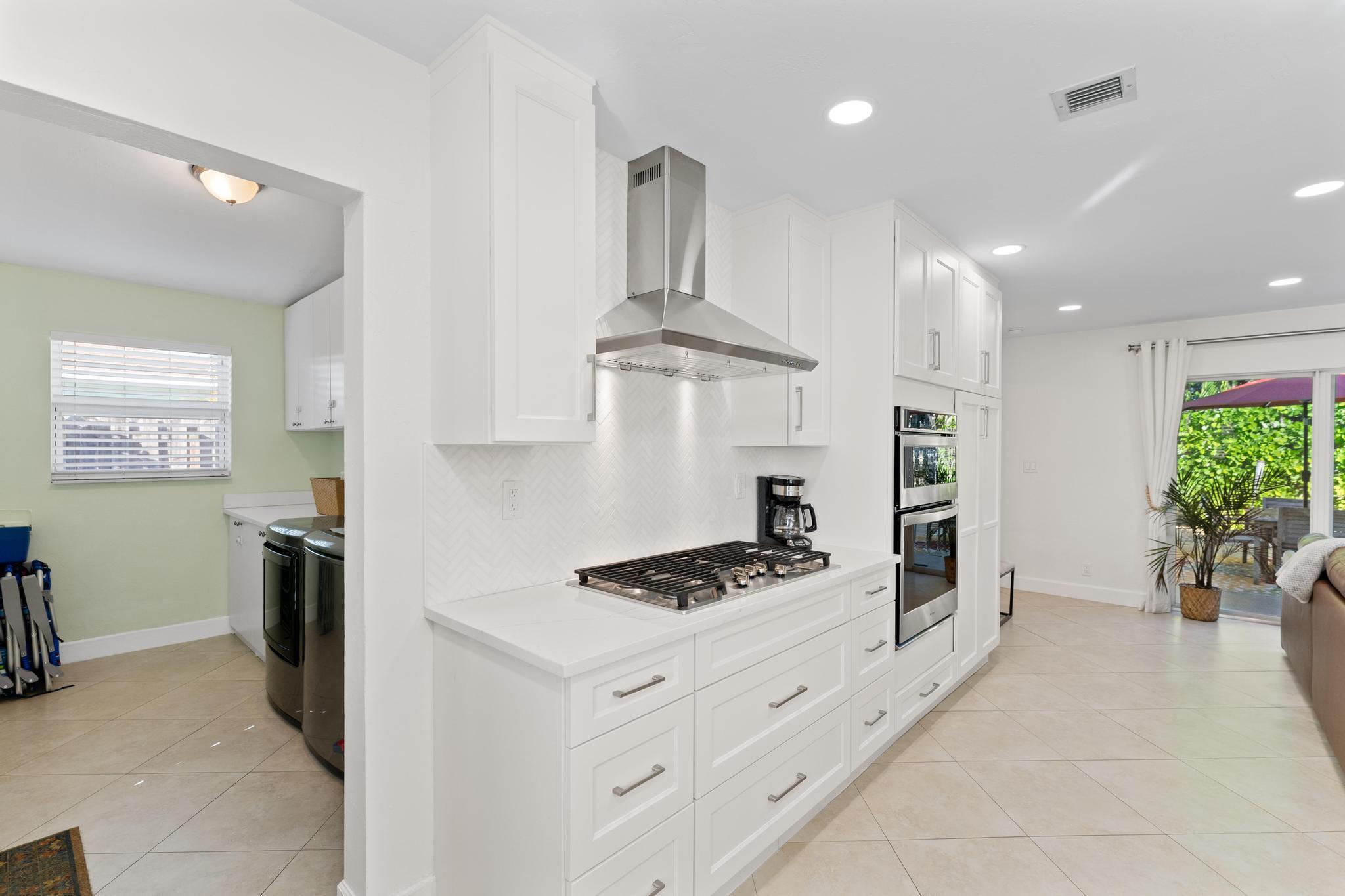 NORTH PALM BEACH VILLAGE - Residential Lease