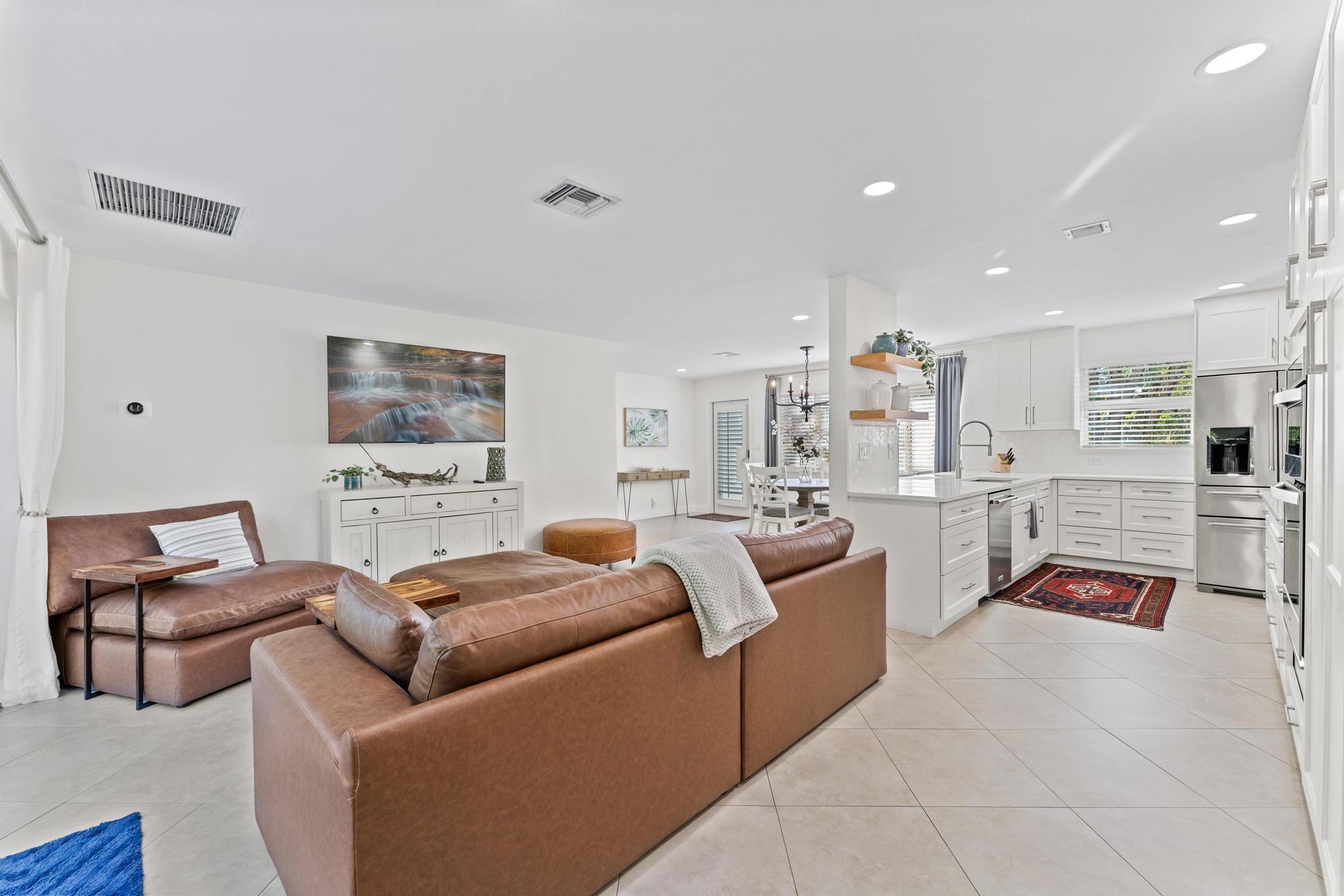 NORTH PALM BEACH VILLAGE - Residential Lease