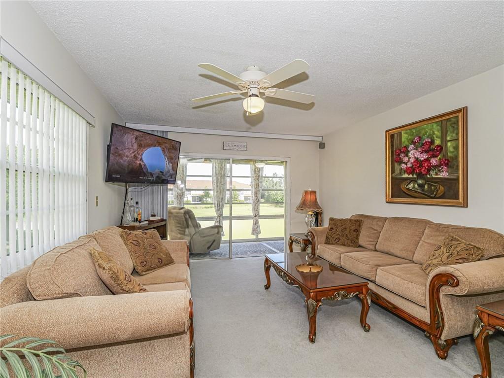 VISTA ROYALE PHASE IV BLD - Residential Lease