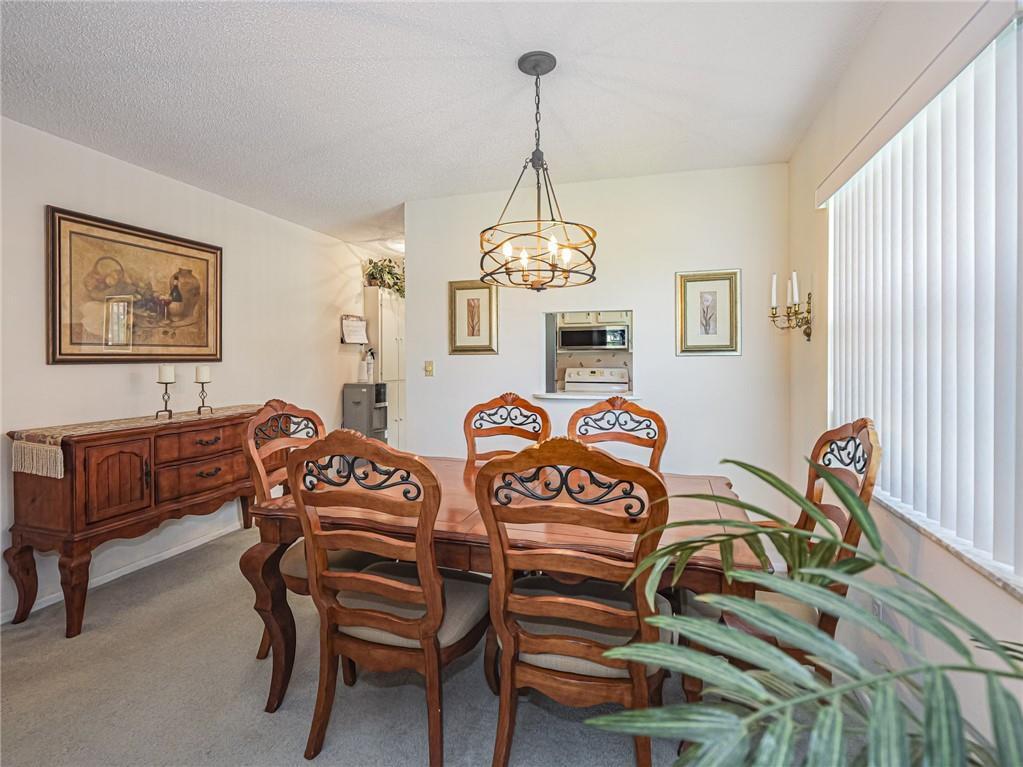 VISTA ROYALE PHASE IV BLD - Residential Lease