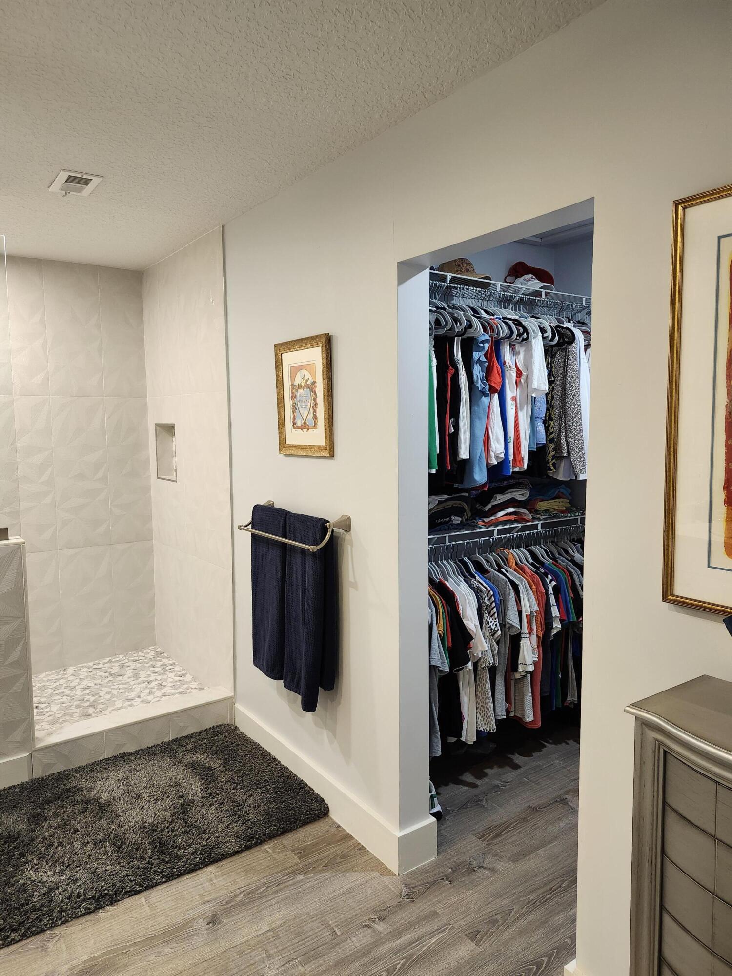 LANDS OF THE PRESIDENT CO - Residential Lease