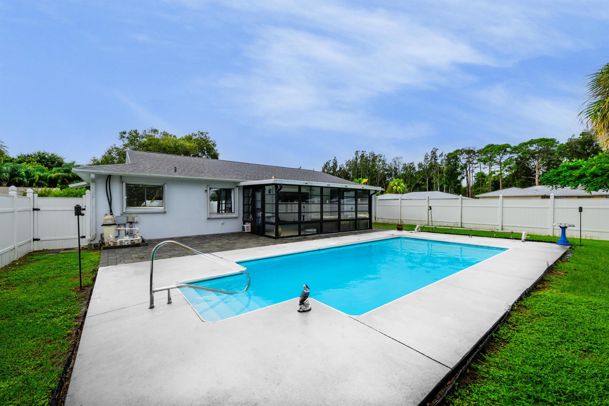 LAURELWOOD SUB UNIT 4 - Residential