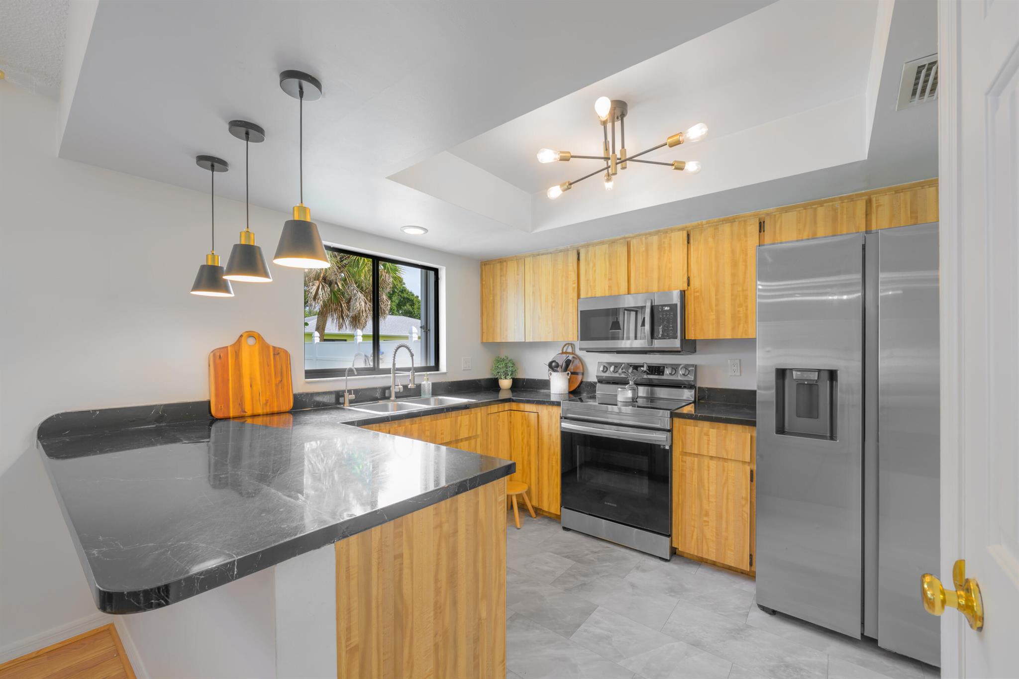 LAURELWOOD SUB UNIT 4 - Residential