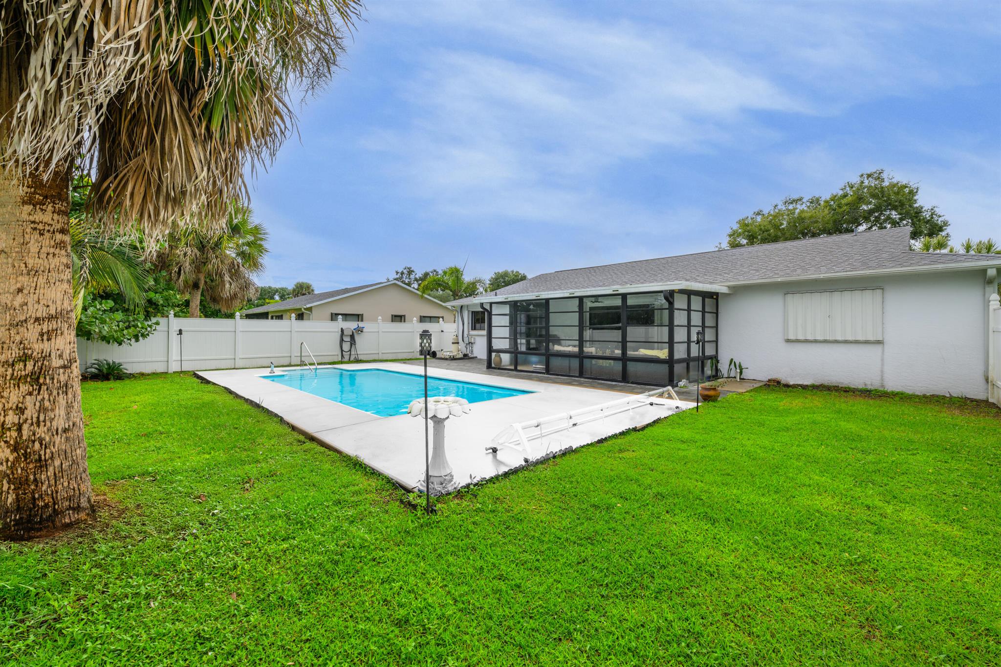 LAURELWOOD SUB UNIT 4 - Residential