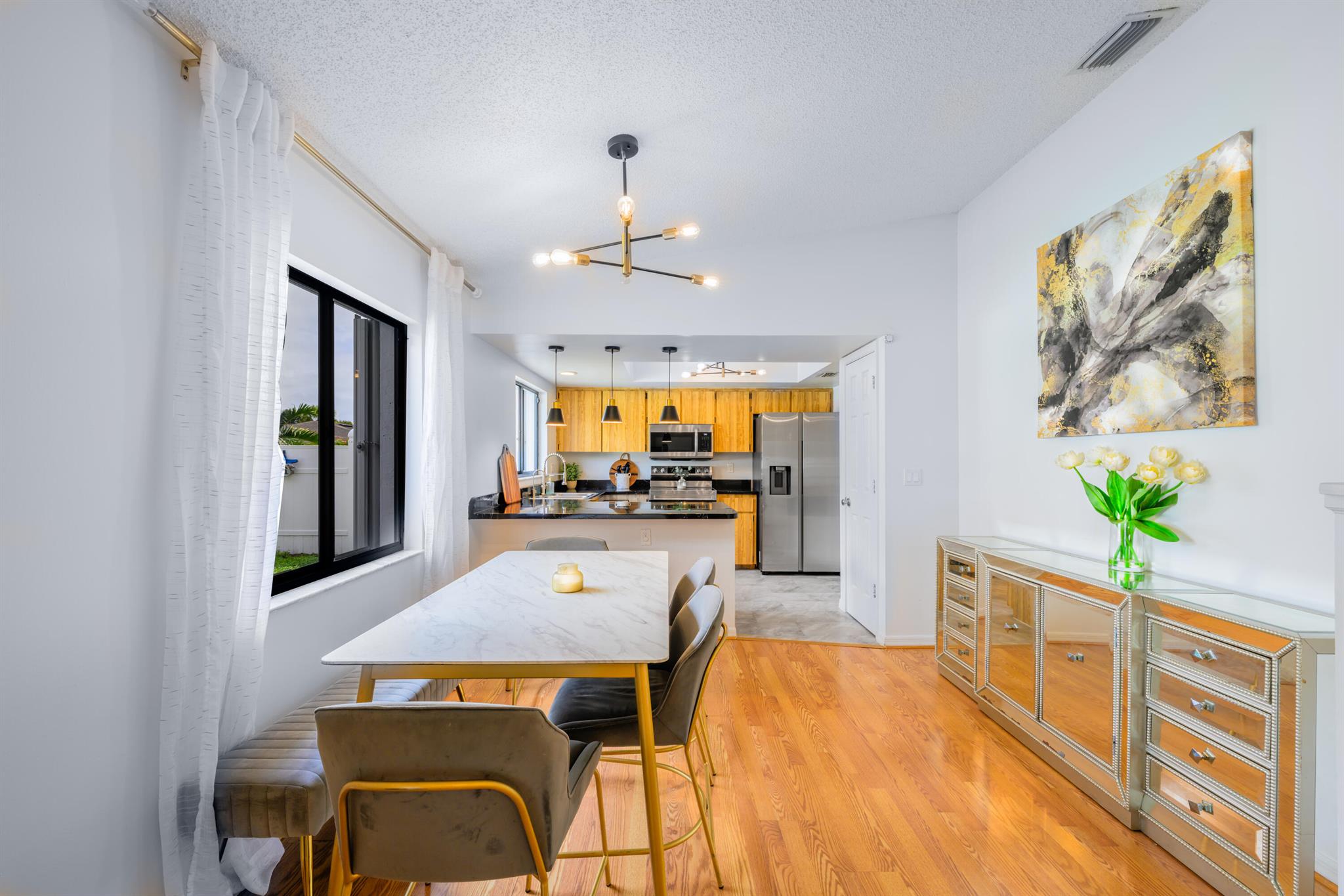 LAURELWOOD SUB UNIT 4 - Residential