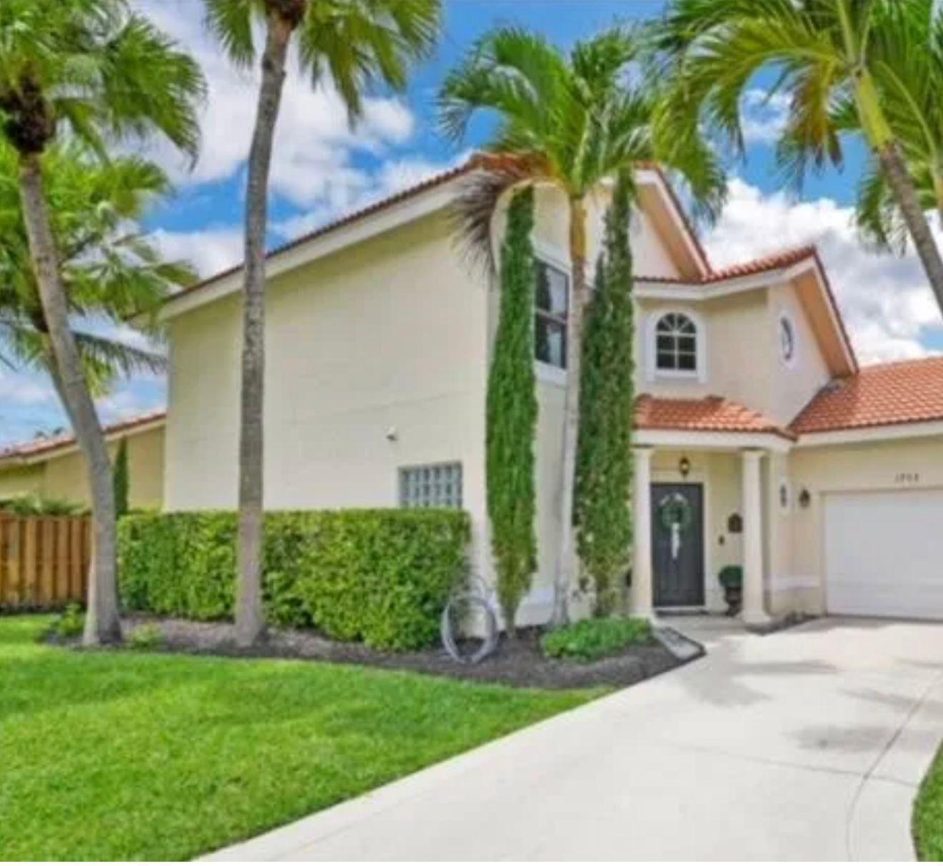 Properties 1752 Harborside Circle