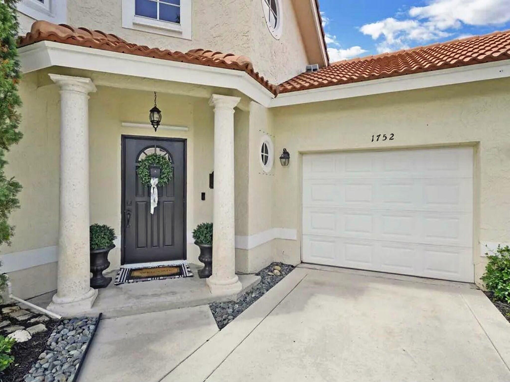 1752 Harborside Circle
