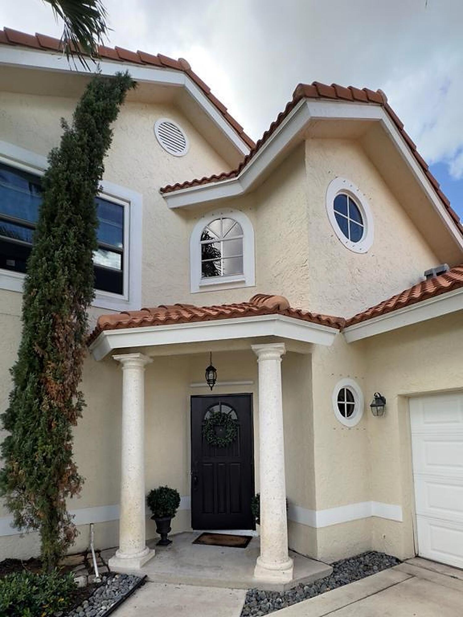 1752 Harborside Circle