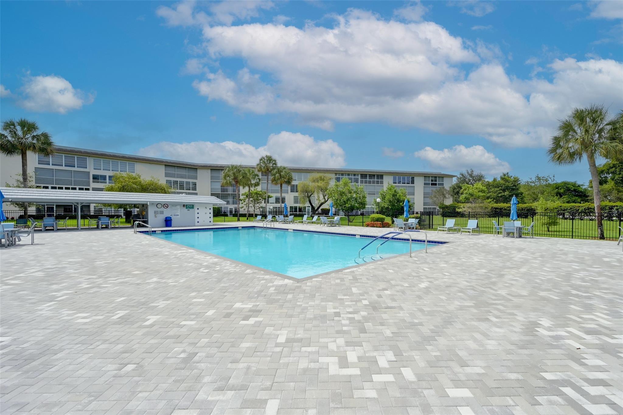 Antigua @ Wynmoor Village - Residential
