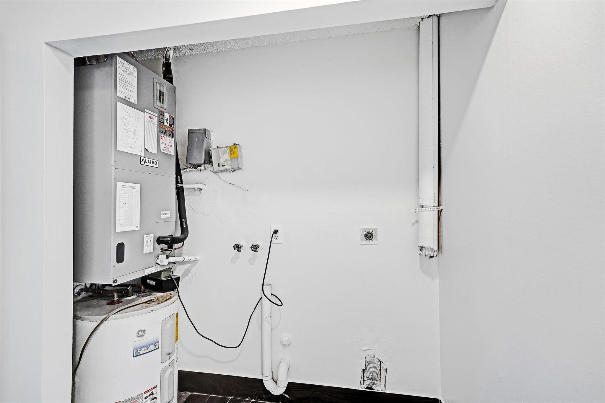 PARKWAY VILLAGE - Residential