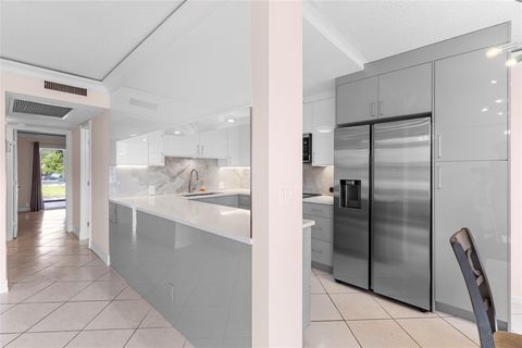 2122 Cambridge F 2122 Deerfield Beach FL 33442