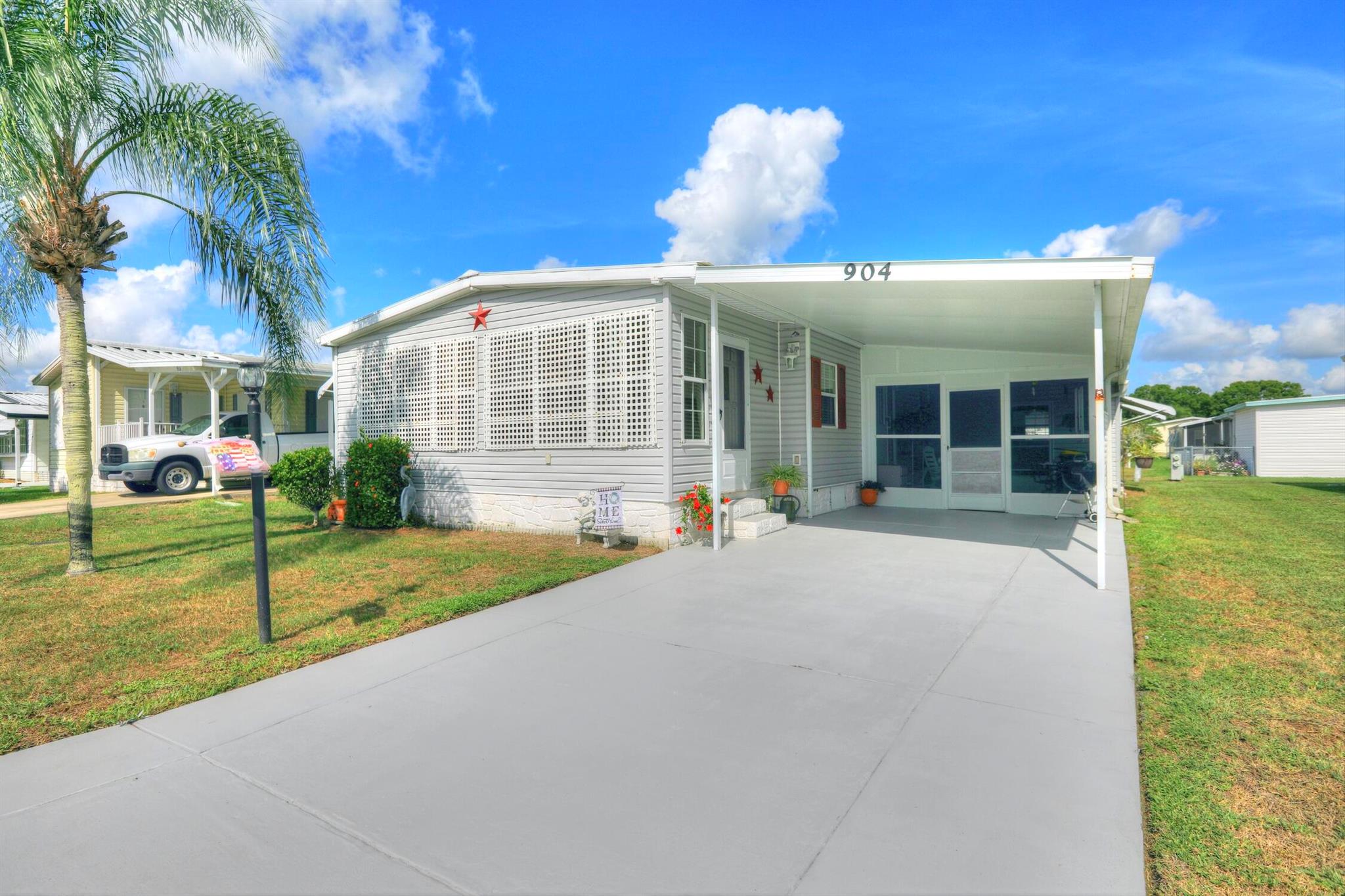 904 Thrush Circle