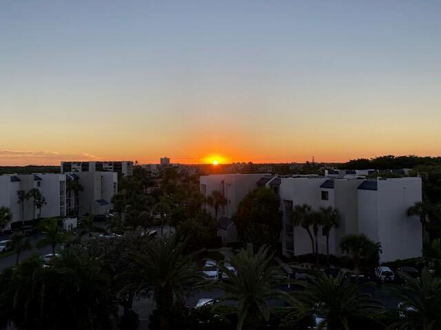 Oceancrest - Residential