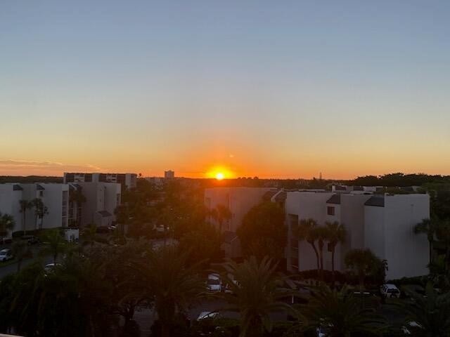 Oceancrest - Residential