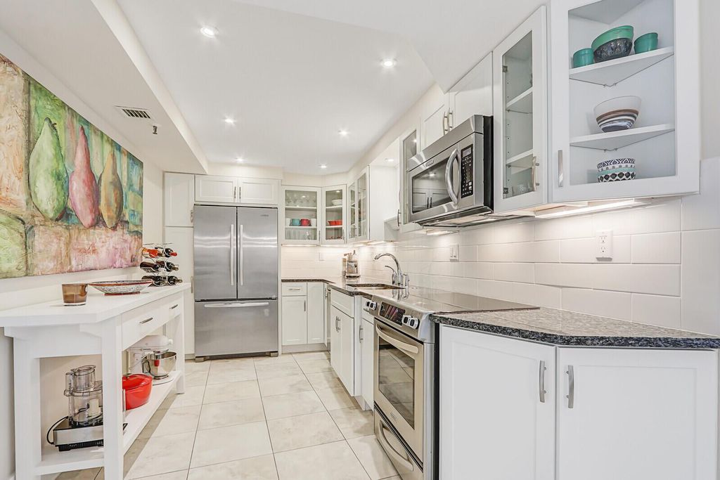 Photo of 1300 S Highway A1a #424, Jupiter, FL 33477 (MLS # R11133694)