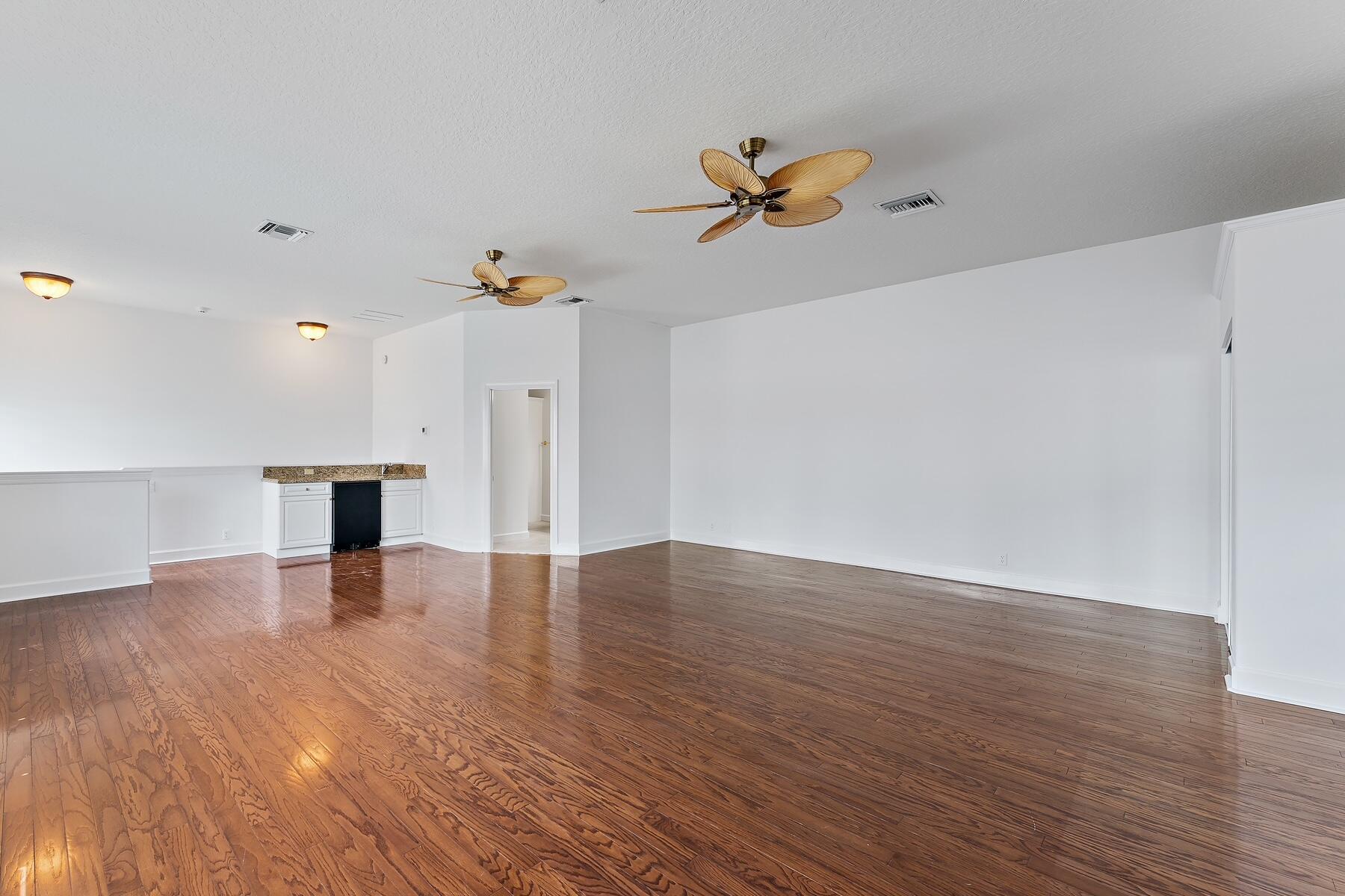 HOBE SOUND GOLF CLUB - Residential