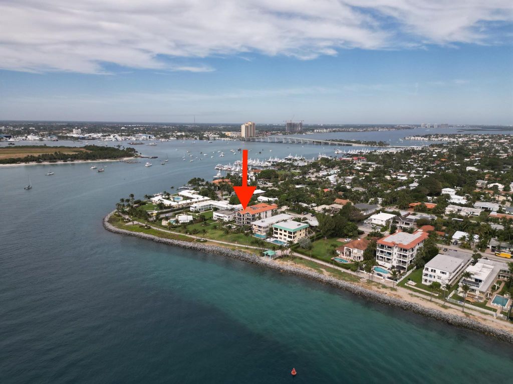 Photo of 314 Inlet Way #102, Palm Beach Shores, FL 33404 (MLS # R10939317)