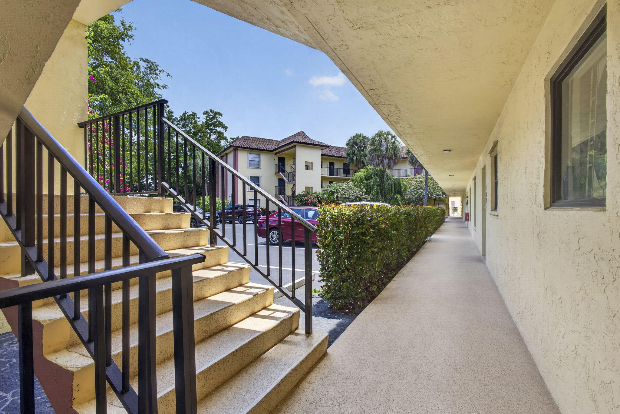 SOUTHWIND CIRCLE CONDO - Residential