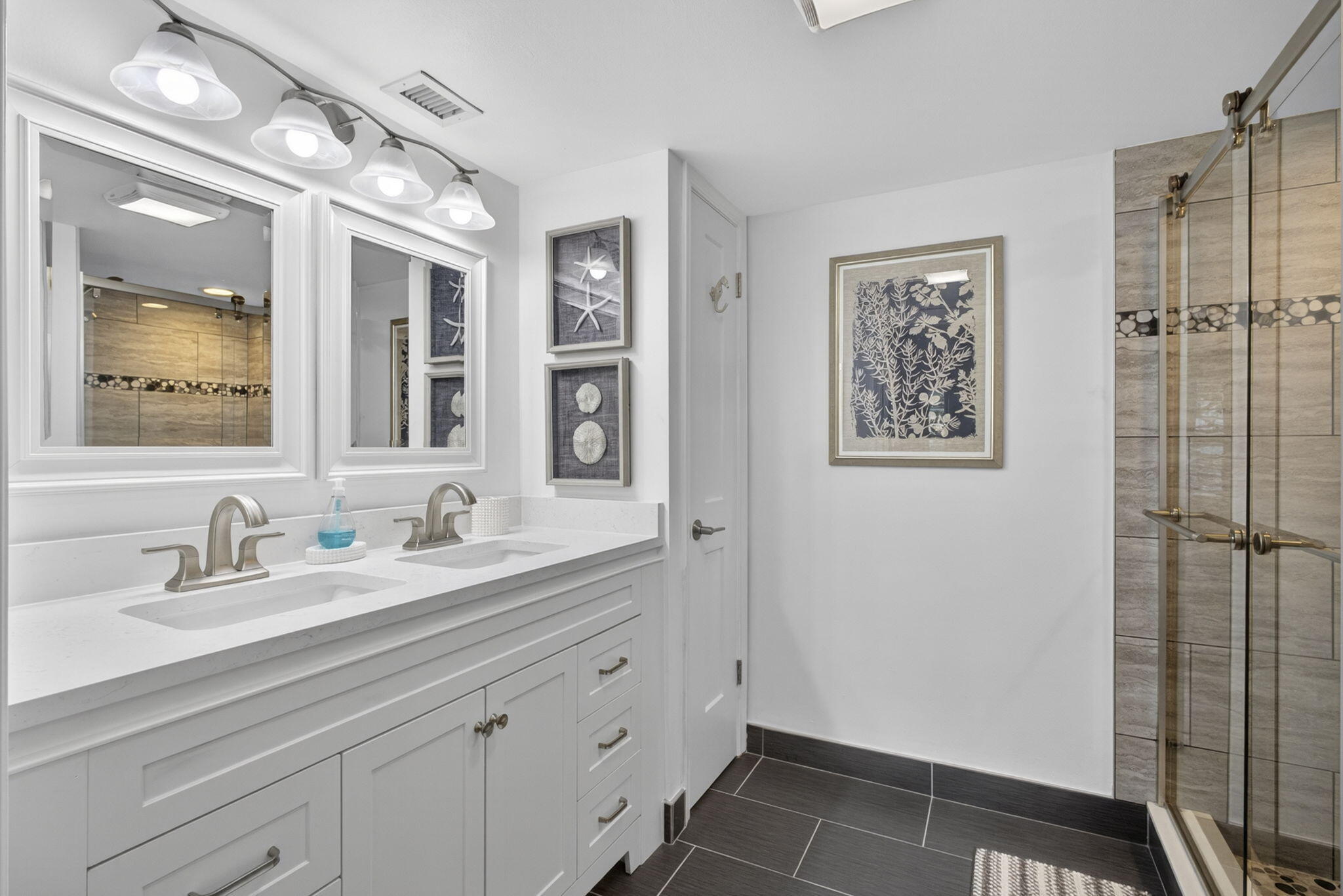 SOUTHWIND CIRCLE CONDO - Residential