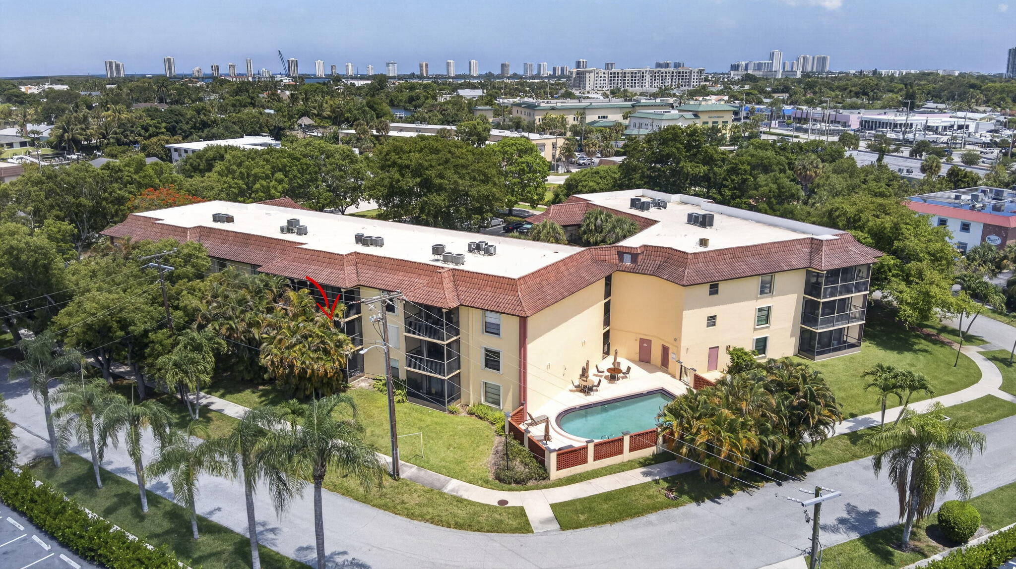 SOUTHWIND CIRCLE CONDO - Residential