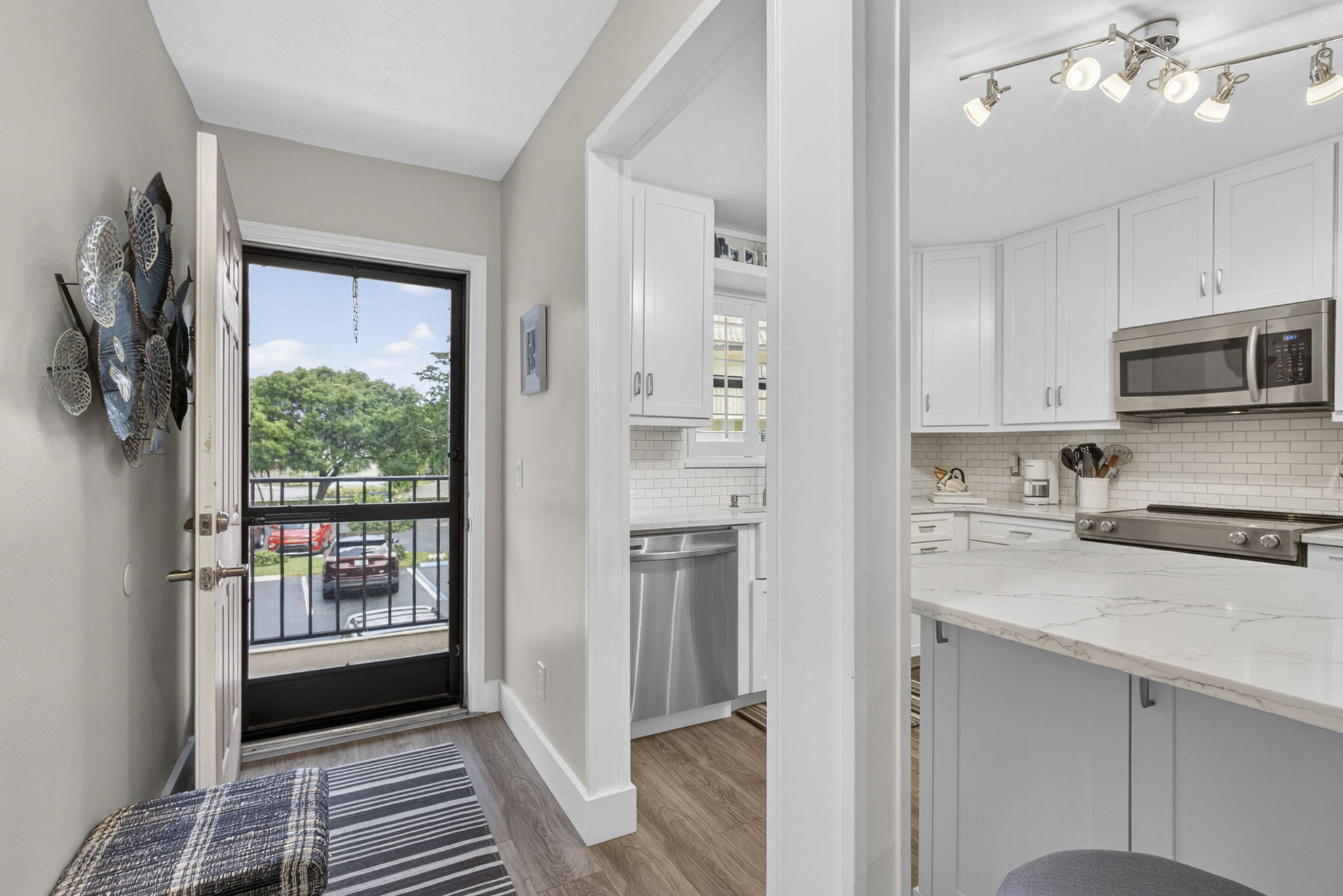 SOUTHWIND CIRCLE CONDO - Residential