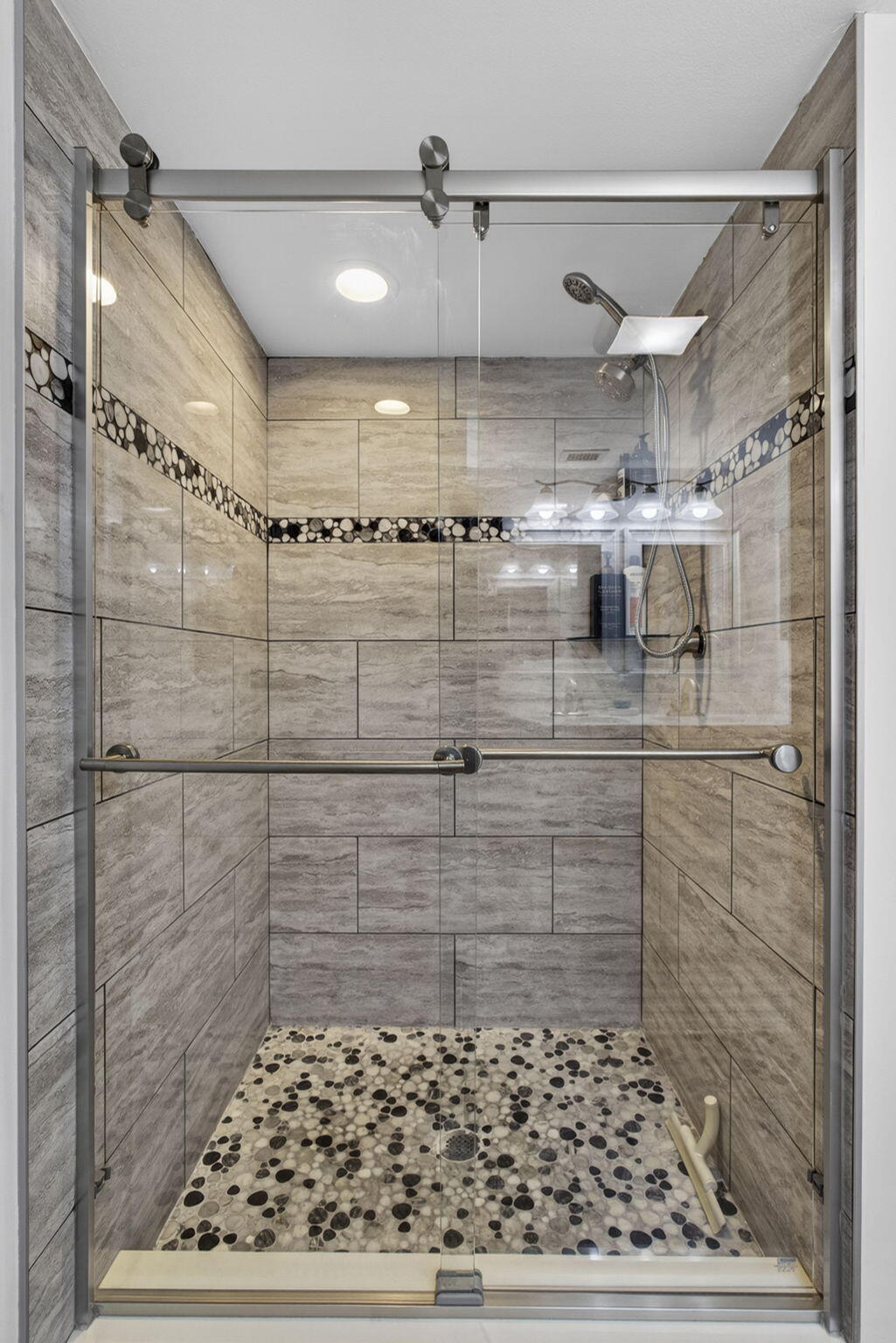 SOUTHWIND CIRCLE CONDO - Residential