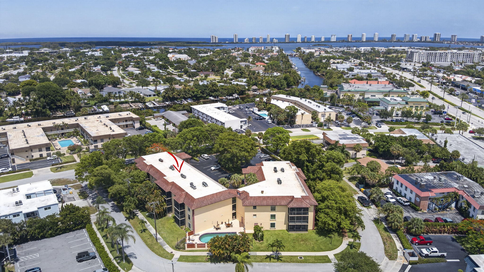 SOUTHWIND CIRCLE CONDO - Residential