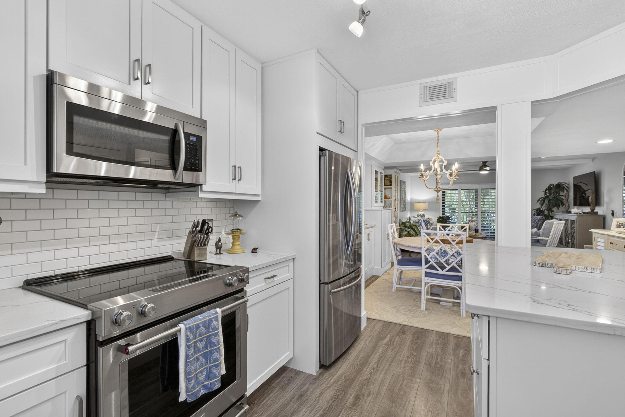 SOUTHWIND CIRCLE CONDO - Residential