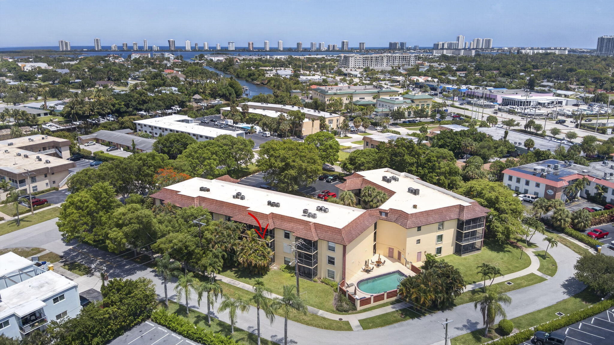 SOUTHWIND CIRCLE CONDO - Residential