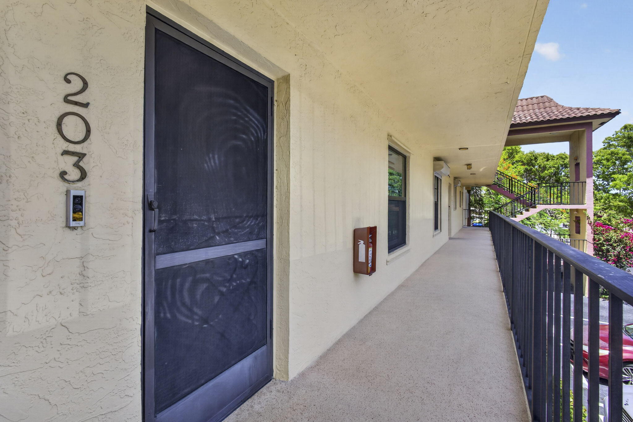 SOUTHWIND CIRCLE CONDO - Residential